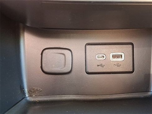 Used 2021 GMC Acadia SLE w/ Driver Convenience Package image 24