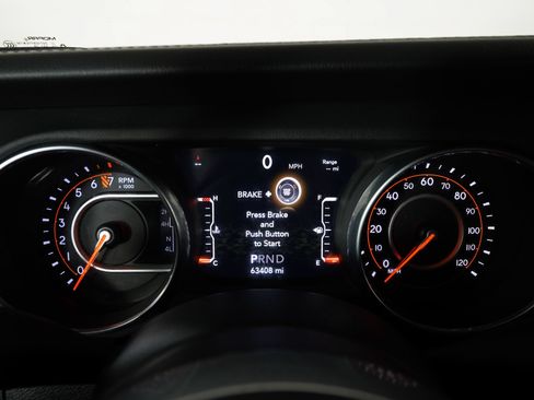 Used 2019 Jeep Wrangler Unlimited Sahara AWD/4WD image 16