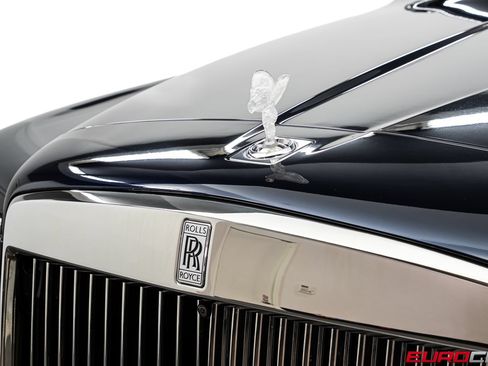 Used 2019 Rolls-Royce Cullinan AWD/4WD image 11