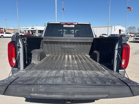 Used 2022 GMC Sierra 1500 AT4 w/ AT4 Premium Package image 6