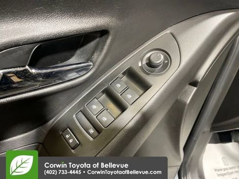 Used 2018 Chevrolet Trax LT w/ LT Convenience Package image 11