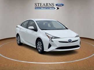 Used 2016 Toyota Prius Three w/ Advanced Technology Package FWD video 1