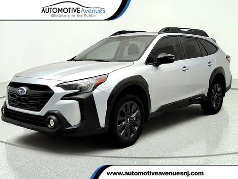 Used 2025 Subaru Outback Onyx Edition XT w/ Popular Package #2 AWD/4WD image 1