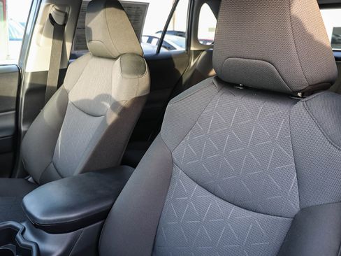 Certified 2025 Toyota RAV4 XLE image 22