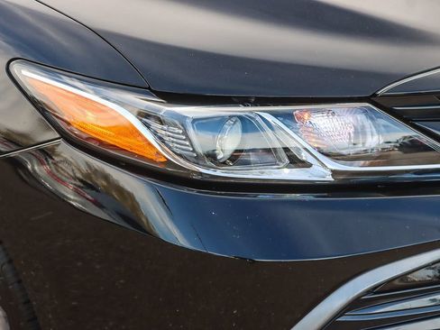 Used 2023 Toyota Camry LE image 7