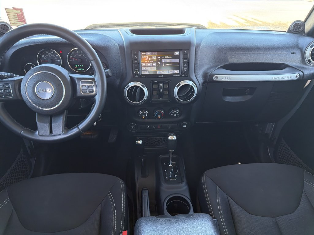Used 2014 Jeep Wrangler Unlimited Sahara w/ Max Tow Package AWD/4WD image 11