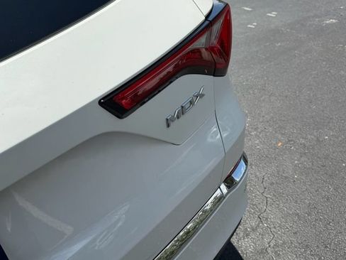 Certified 2024 Acura MDX FWD w/ Technology Package image 18