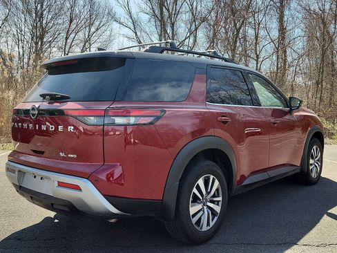 Used 2023 Nissan Pathfinder SL w/ Cargo Package image 4