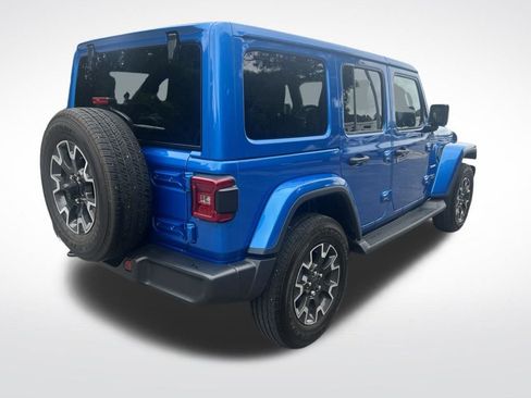 Used 2024 Jeep Wrangler Unlimited Sahara AWD/4WD image 5