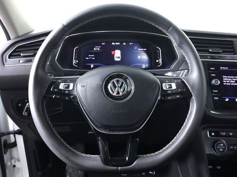 Used 2021 Volkswagen Tiguan SEL w/ 3rd Row Seat Package image 11