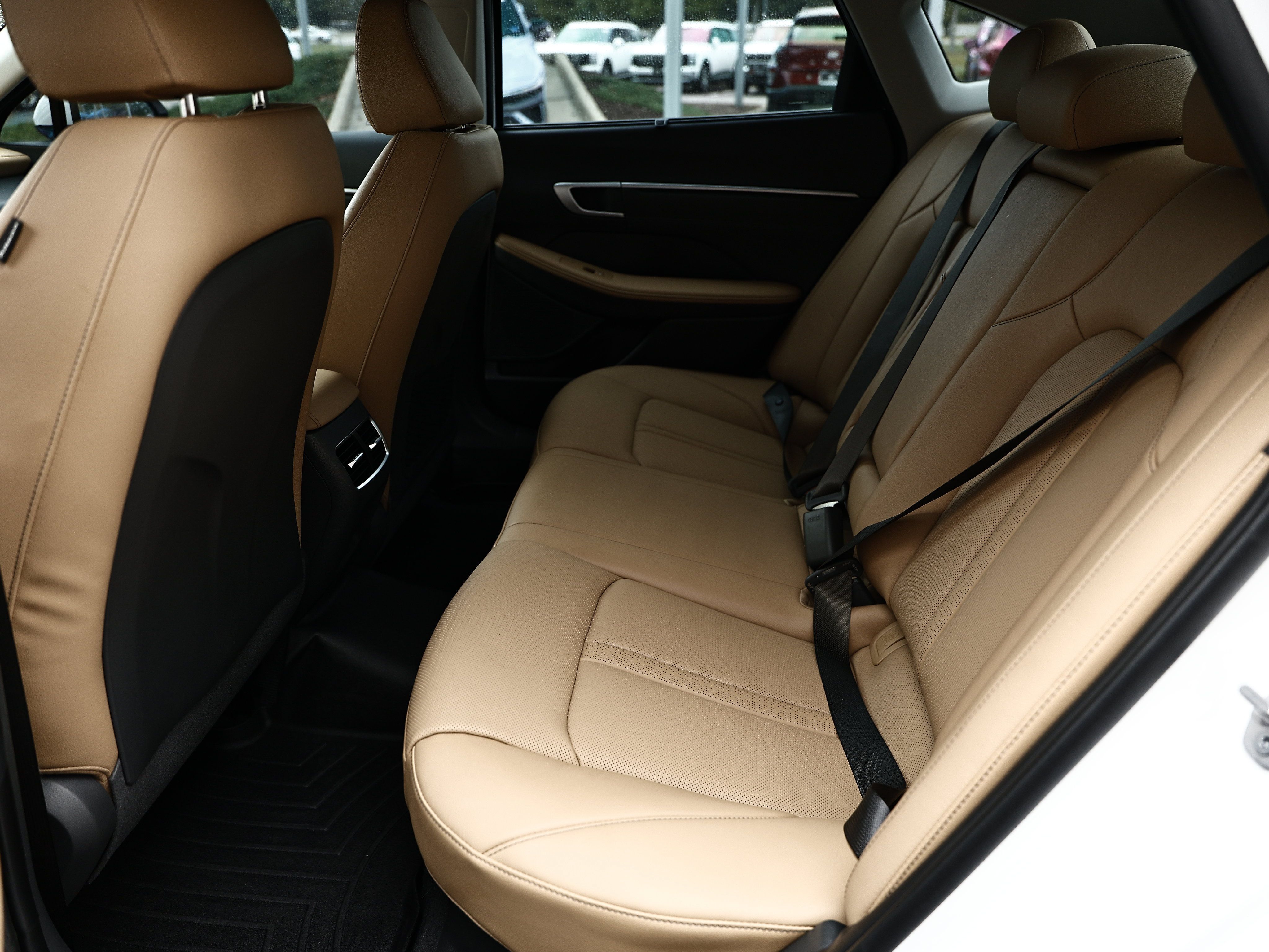 Used 2024 Hyundai Sonata Limited FWD image 26