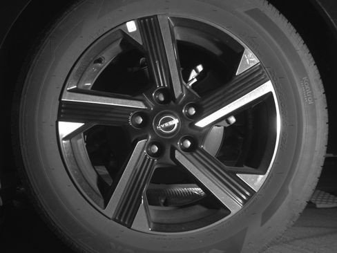 Used 2025 Nissan Sentra SV image 14