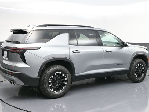 Used 2024 Chevrolet Traverse Z71 AWD/4WD image 7