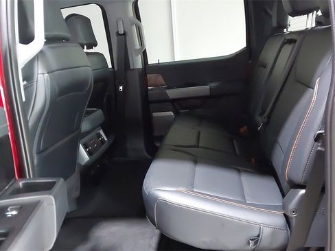 Used 2025 Ford F250 Lariat w/ Chrome Package image 21