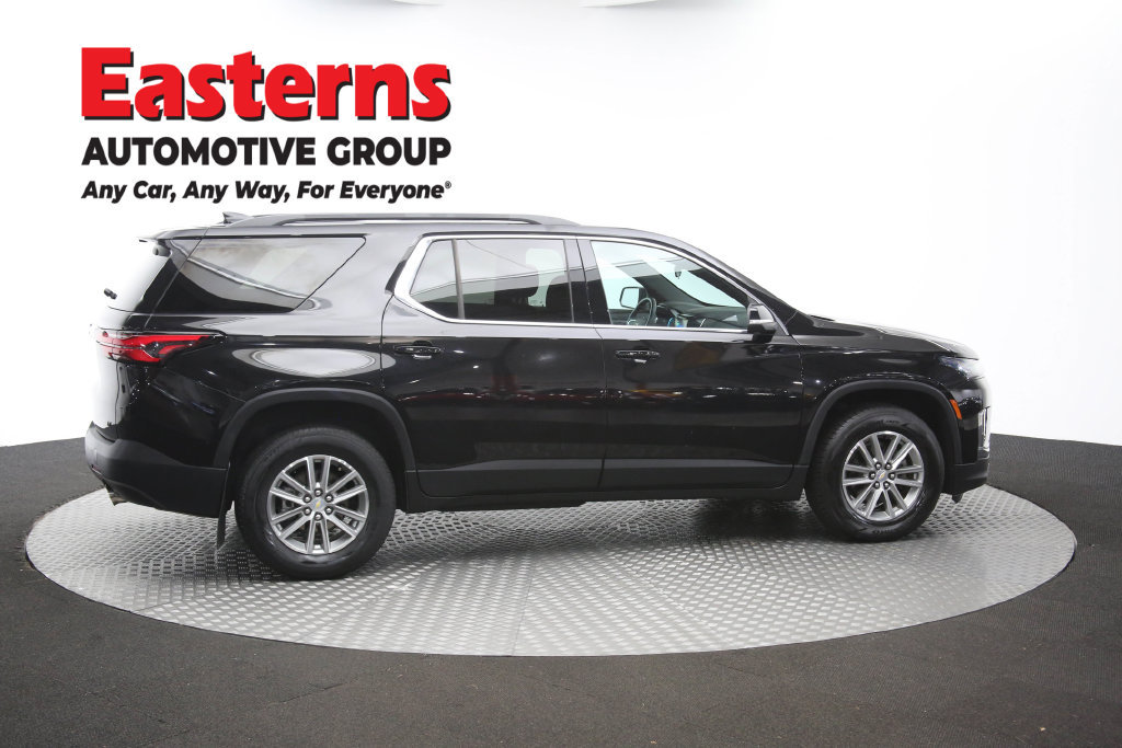 Used 2023 Chevrolet Traverse LT FWD image 48