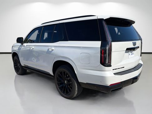 Used 2025 Cadillac Escalade Sport Platinum image 5