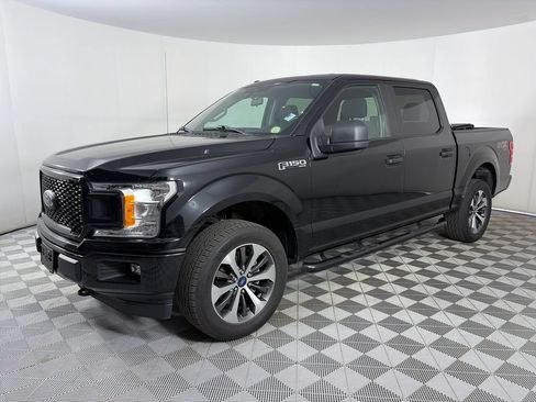 Used 2019 Ford F150 XL w/ Equipment Group 101A Mid AWD/4WD image 3