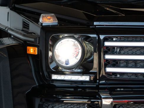 Used 2017 Mercedes-Benz G 550 Squared image 11