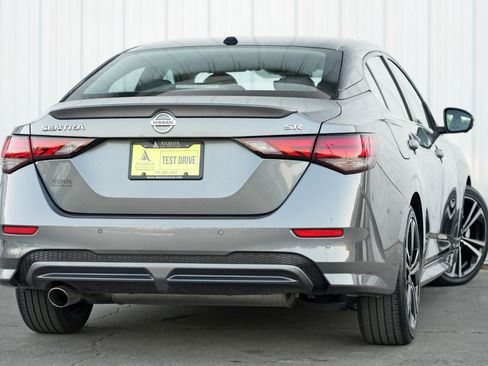 Used 2023 Nissan Sentra SR w/ SR Premium Package FWD image 4