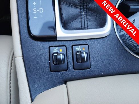 Used 2014 Toyota Highlander XLE image 16