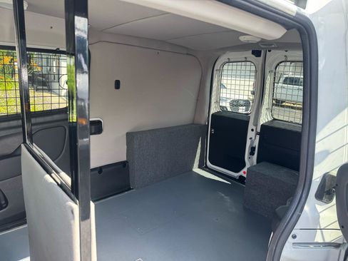 Used 2022 RAM ProMaster City Tradesman w/ Window Group 05 FWD image 11