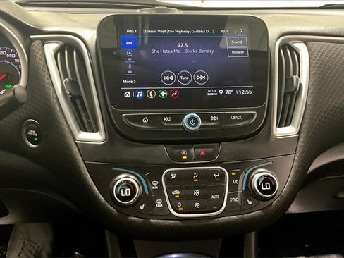 Used 2023 Chevrolet Malibu LT image 15