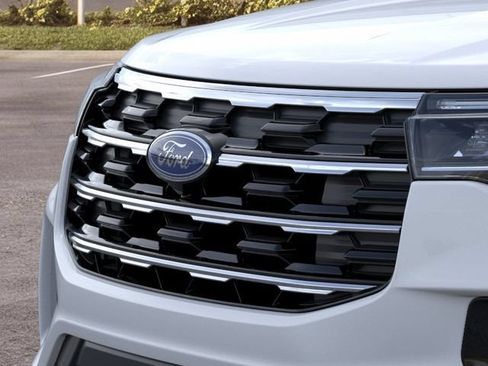 New 2026 Ford Explorer Active w/ Active Comfort Package RWD image 17