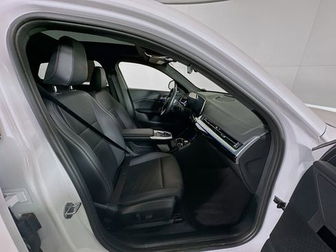 Used 2025 BMW X2 xDrive28i image 34