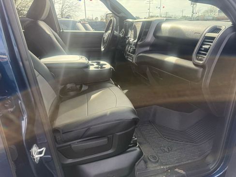 Used 2024 RAM 3500 Tradesman w/ Chrome Appearance Group image 29