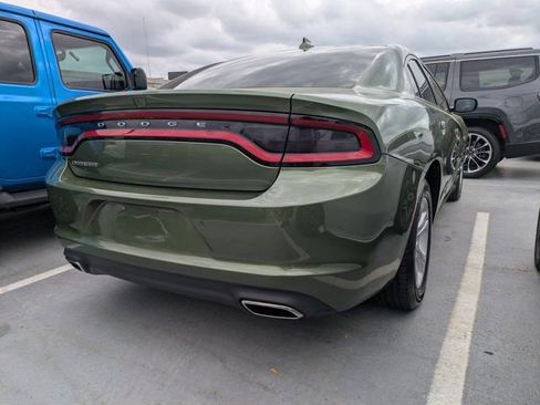 Used 2023 Dodge Charger SXT image 2