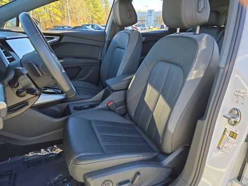 Used 2023 Audi Q4 e-tron Premium Plus w/ Premium Plus image 15