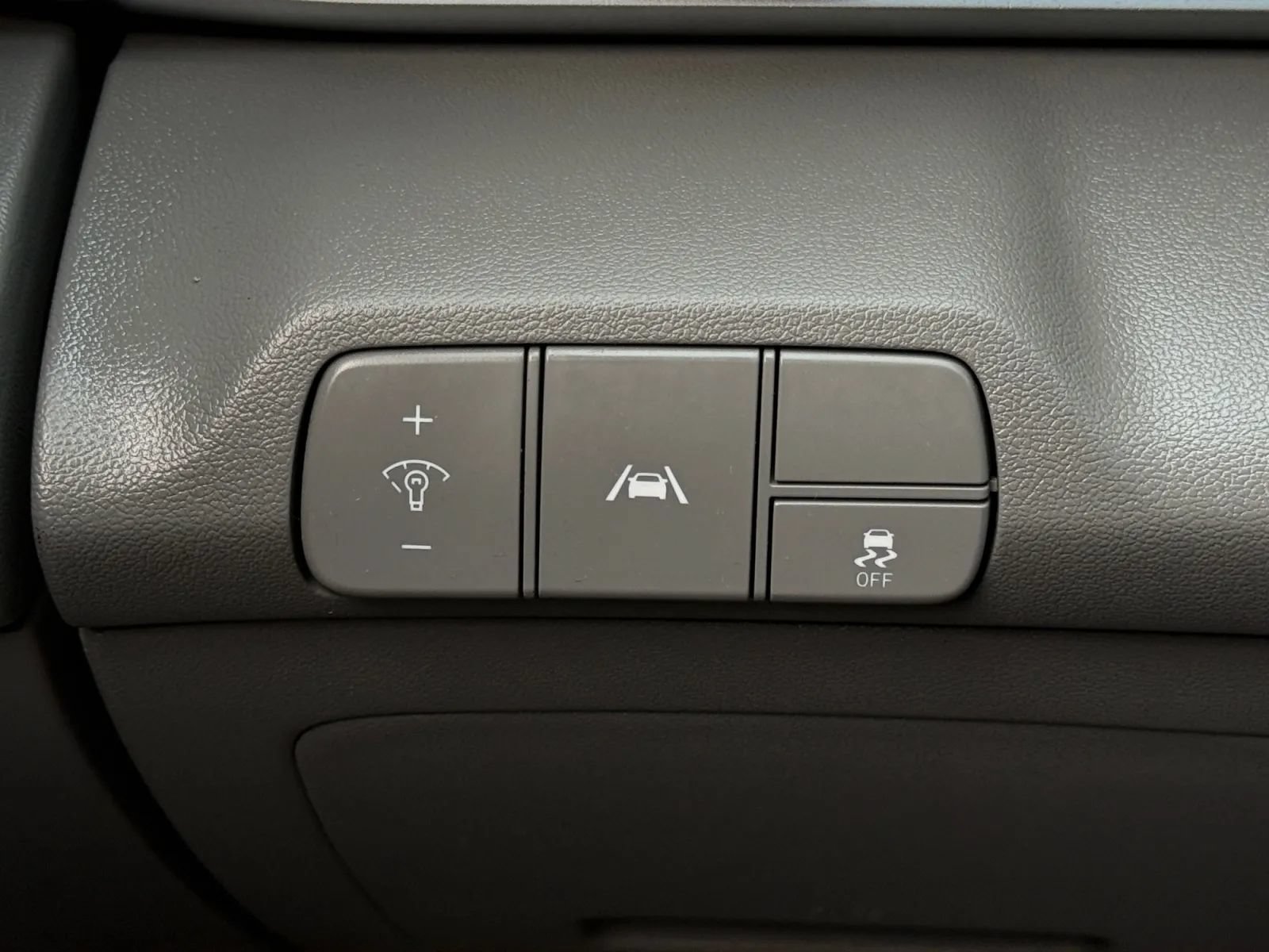 Used 2021 Hyundai Elantra SEL FWD image 37