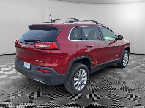 Used 2017 Jeep Cherokee Limited AWD/4WD image 7
