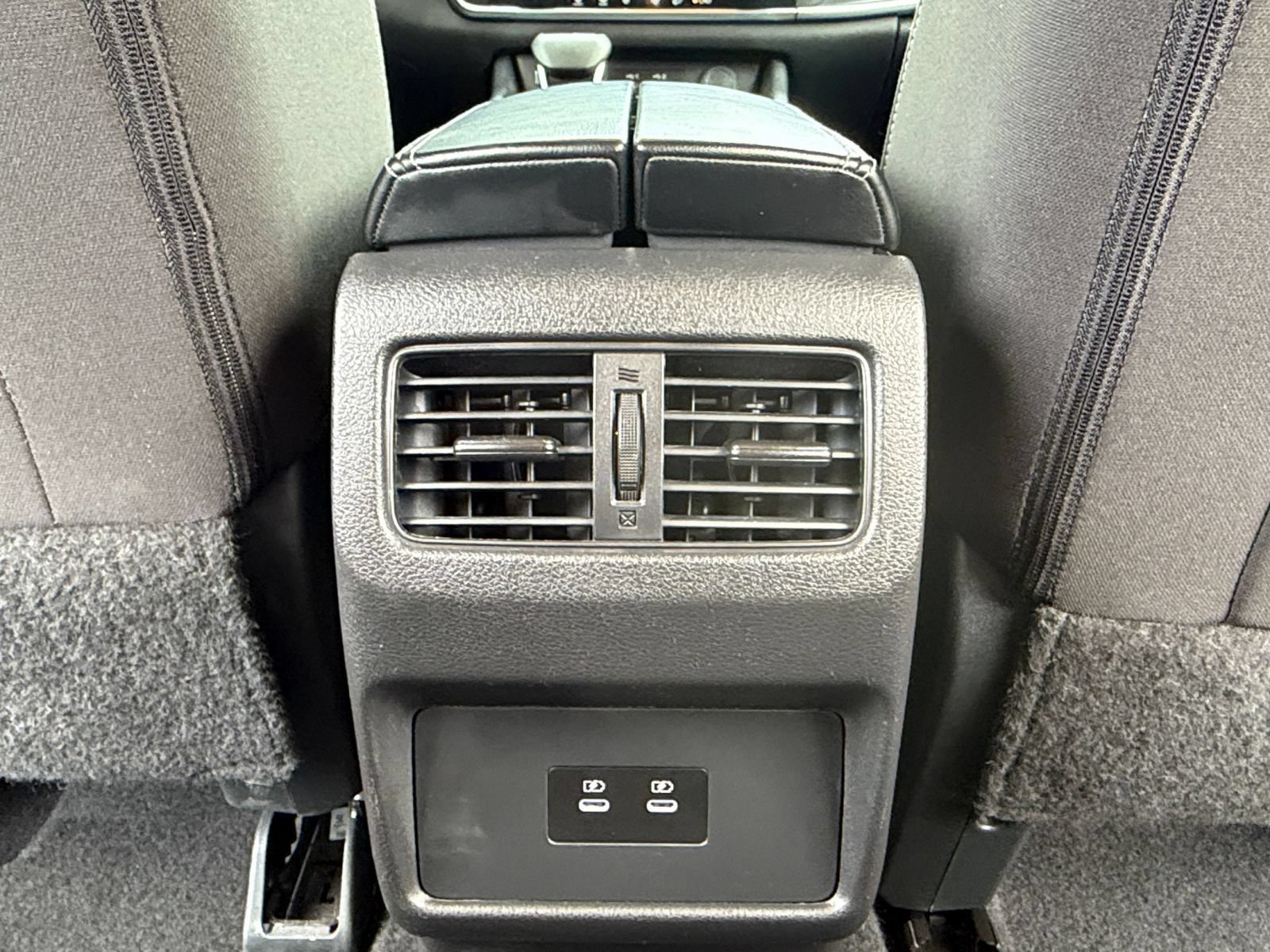 Used 2025 Nissan Rogue SV AWD/4WD image 24
