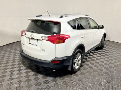 Used 2013 Toyota RAV4 XLE AWD/4WD image 17