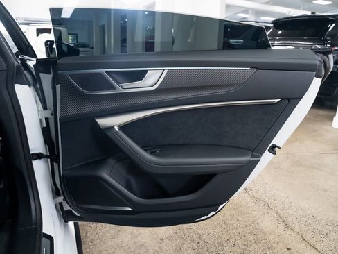 Used 2024 Audi RS 7 Performance image 23