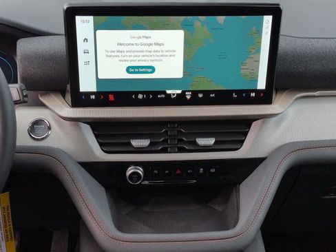 New 2026 Ford Explorer Active w/ Active Comfort Package image 30