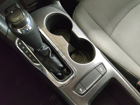 Used 2019 Chevrolet Cruze LS image 26