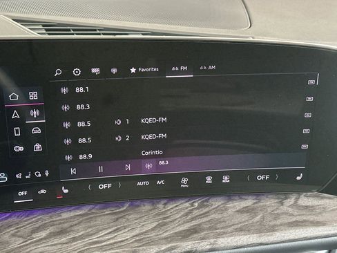 Used 2025 Audi Q5 Premium Plus w/ Premium Plus image 18