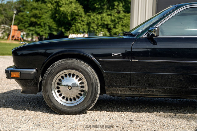 Used 1988 Jaguar XJ6 RWD image 4