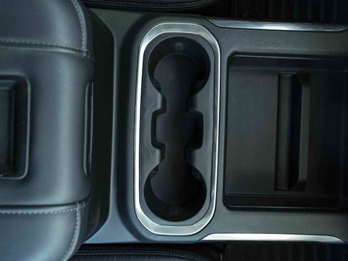 Used 2020 Chevrolet Silverado 2500 LT w/ Texas Edition RWD image 27