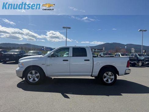 Used 2023 RAM 1500 Classic SLT image 4