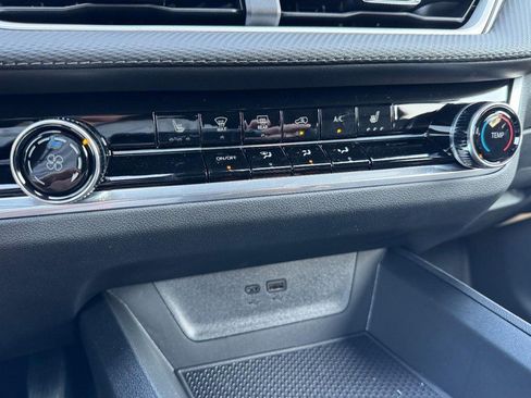 New 2026 Chevrolet Equinox LT w/ Safety and Technology Package FWD image 38