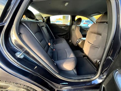 Used 2023 Chevrolet Malibu LT image 16