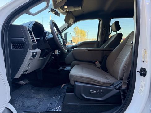 Used 2017 Ford F250 XLT w/ XLT Value Package image 10