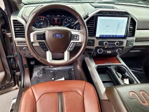 Certified 2022 Ford F250 King Ranch w/ Chrome Package image 9