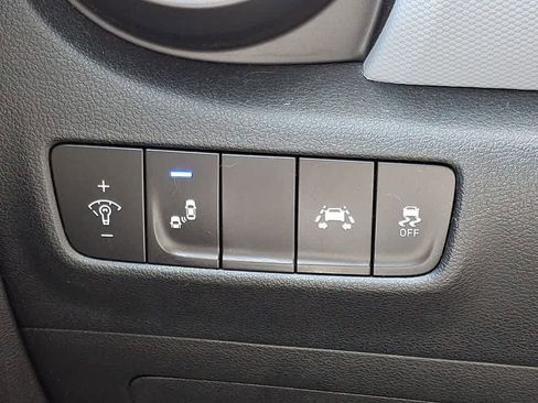 Used 2021 Hyundai Kona SEL AWD/4WD image 22