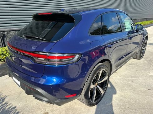 Used 2026 Porsche Macan AWD/4WD image 9