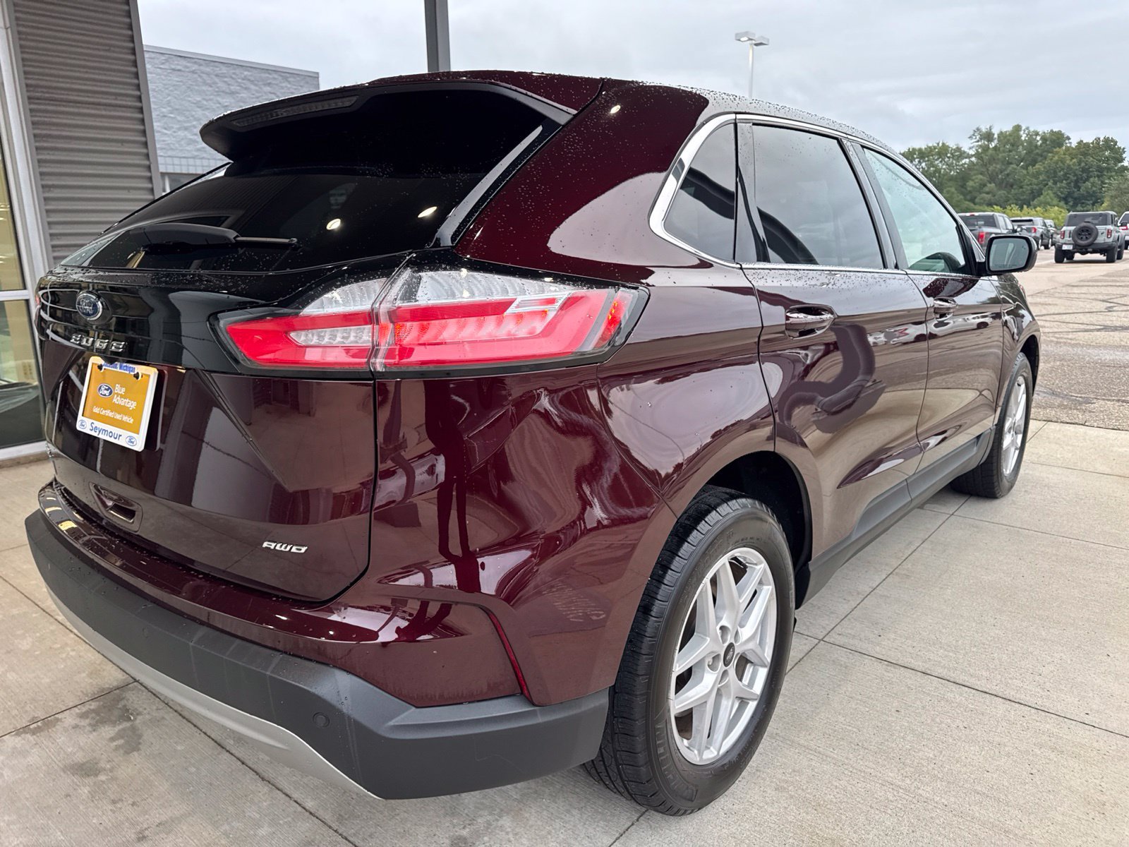 Certified 2024 Ford Edge SEL w/ Convenience Package AWD/4WD image 8
