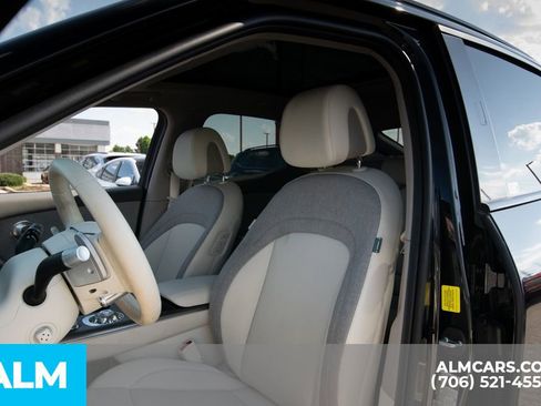 Used 2024 Genesis GV60 RWD image 11